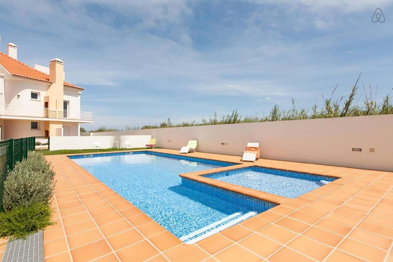 Casa Baleia - Praia E Piscina - 10 Pessoas Ferrel  Exterior foto